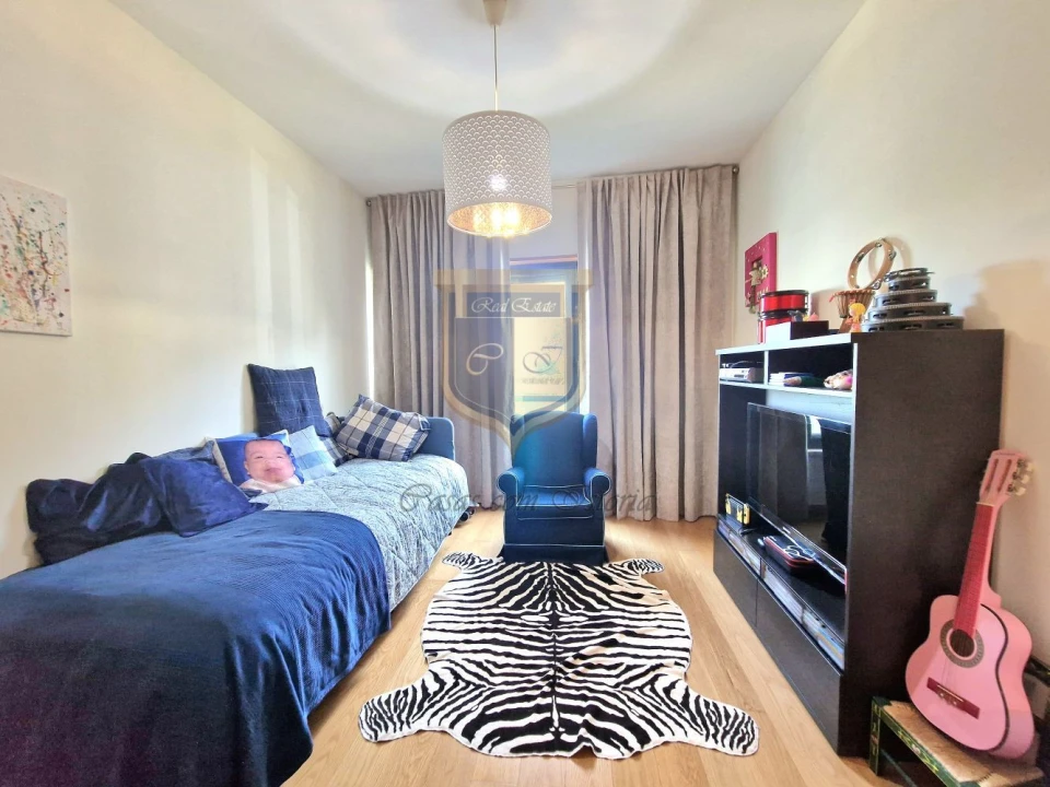 Apartamento T5 para Venda em Lumiar Foto 25