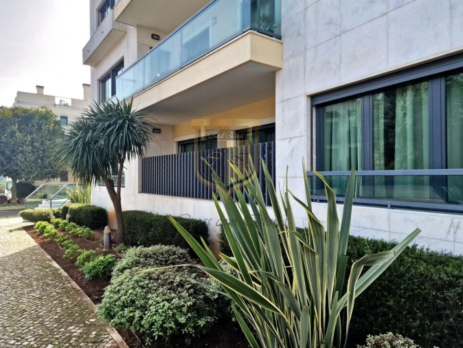 Apartamento T5 para Venda em Lumiar Foto 3