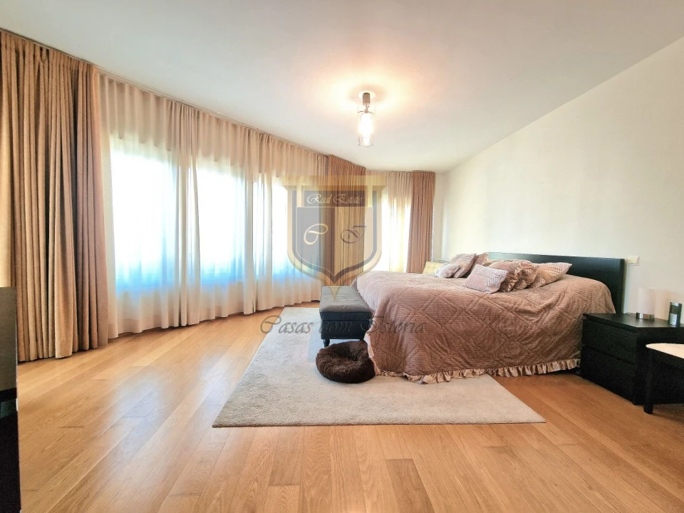 Apartamento T5 para Venda em Lumiar Foto 49