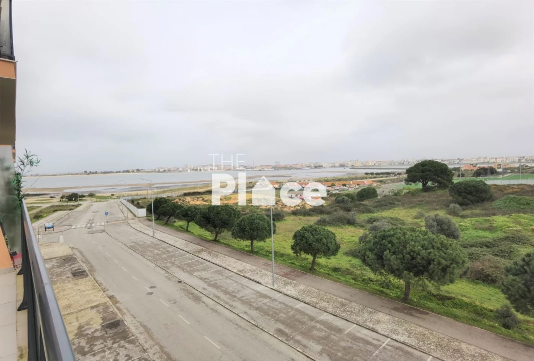 Apartamento T1 para Venda em Seixal, Arrentela e Aldeia de Paio Pires Foto 20