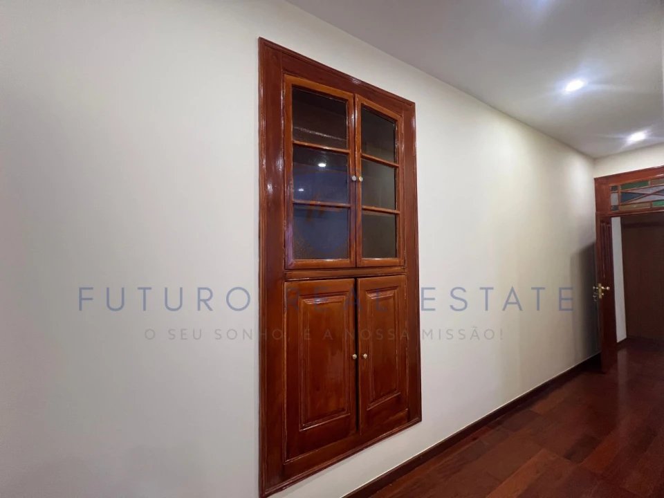 Moradia T3 para Venda em Fajã da Ovelha Foto 13