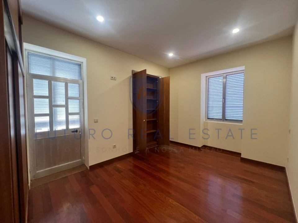 Moradia T3 para Venda em Fajã da Ovelha Foto 21