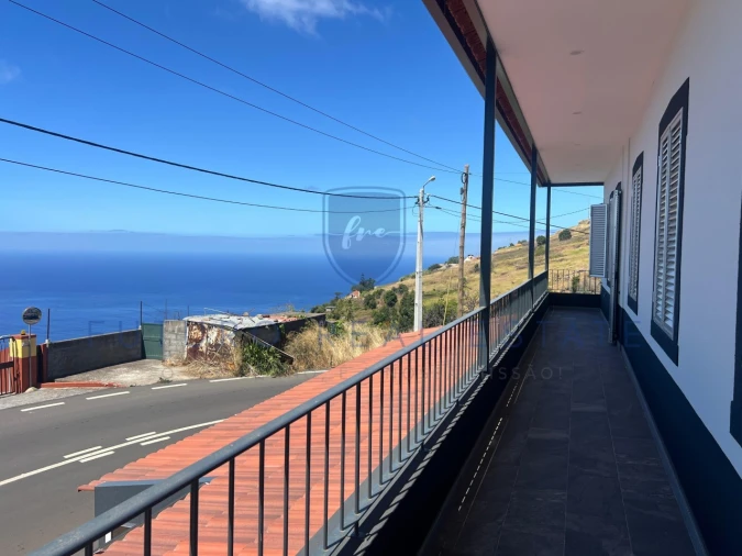 Moradia T3 para Venda em Fajã da Ovelha Foto 3