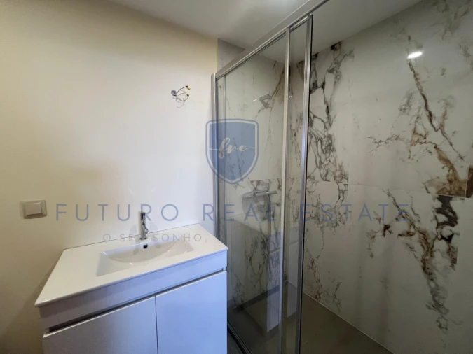 Moradia T3 para Venda em Fajã da Ovelha Foto 29