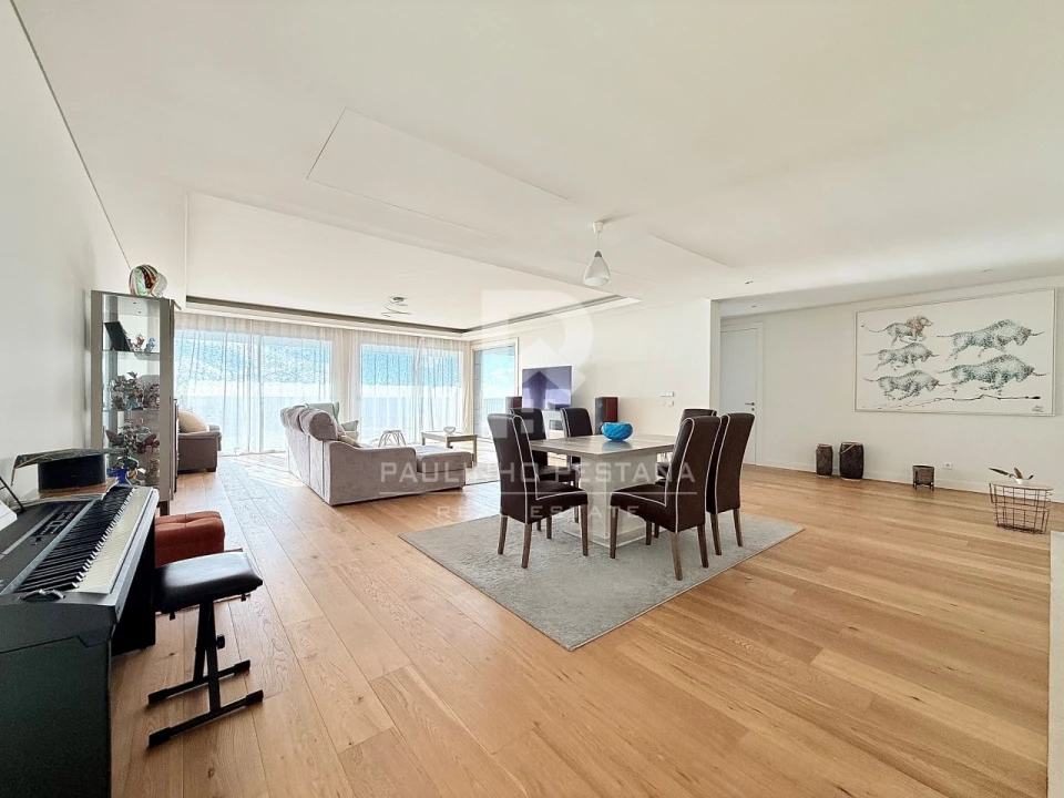 Apartamento T4 para Venda em São Martinho Foto 9