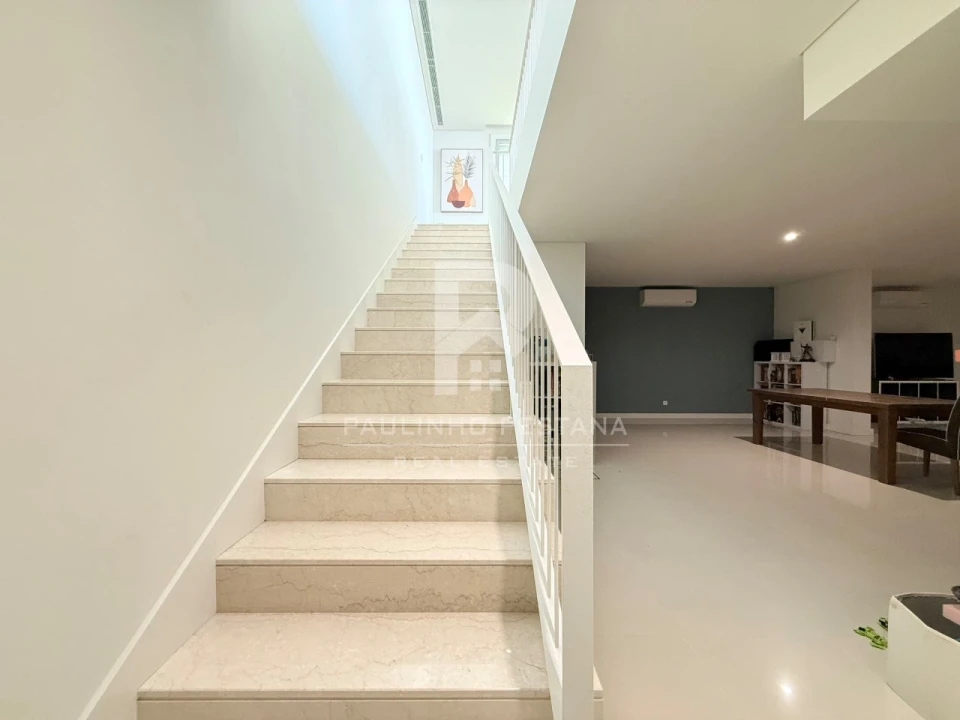 Apartamento T4 para Venda em São Martinho Foto 17