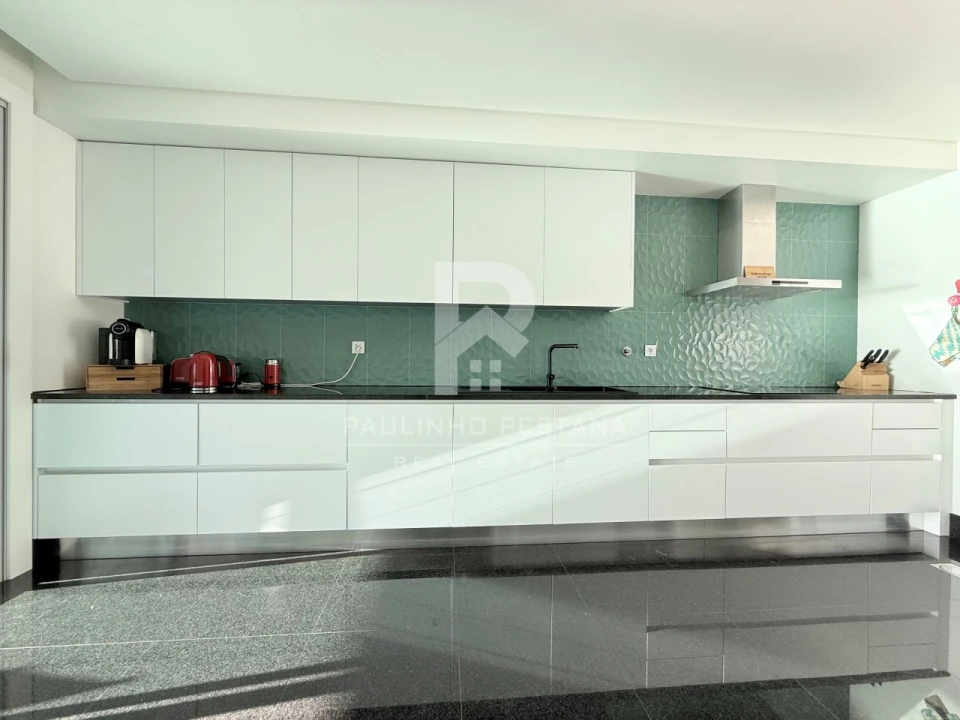 Apartamento T4 para Venda em São Martinho Foto 15