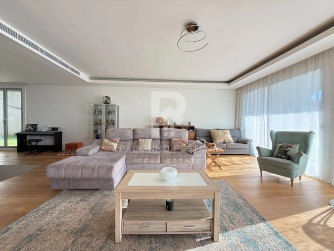 Apartamento T4 para Venda em São Martinho Foto 5