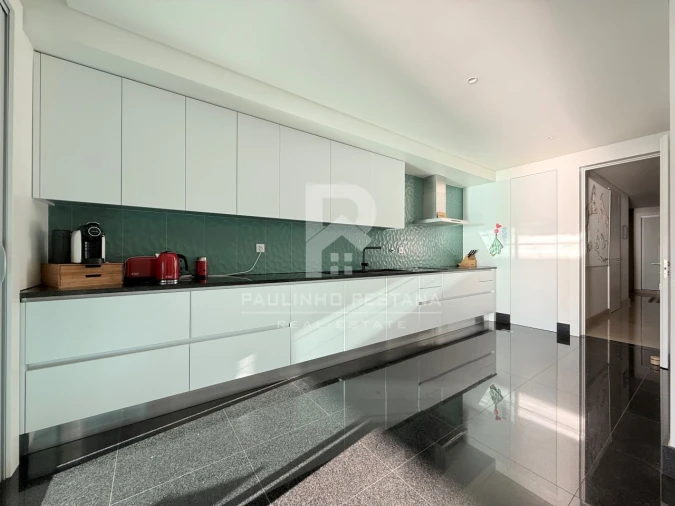 Apartamento T4 para Venda em São Martinho Foto 13