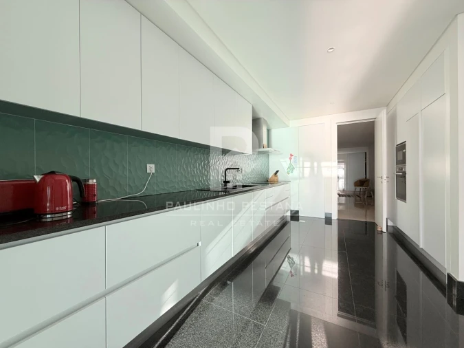 Apartamento T4 para Venda em São Martinho Foto 16