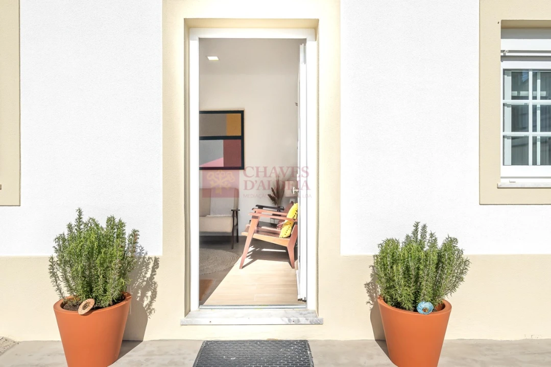 Moradia T2 para Venda em São Pedro da Cadeira Foto 17