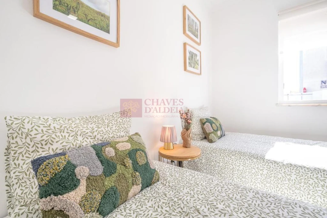 Moradia T2 para Venda em São Pedro da Cadeira Foto 11