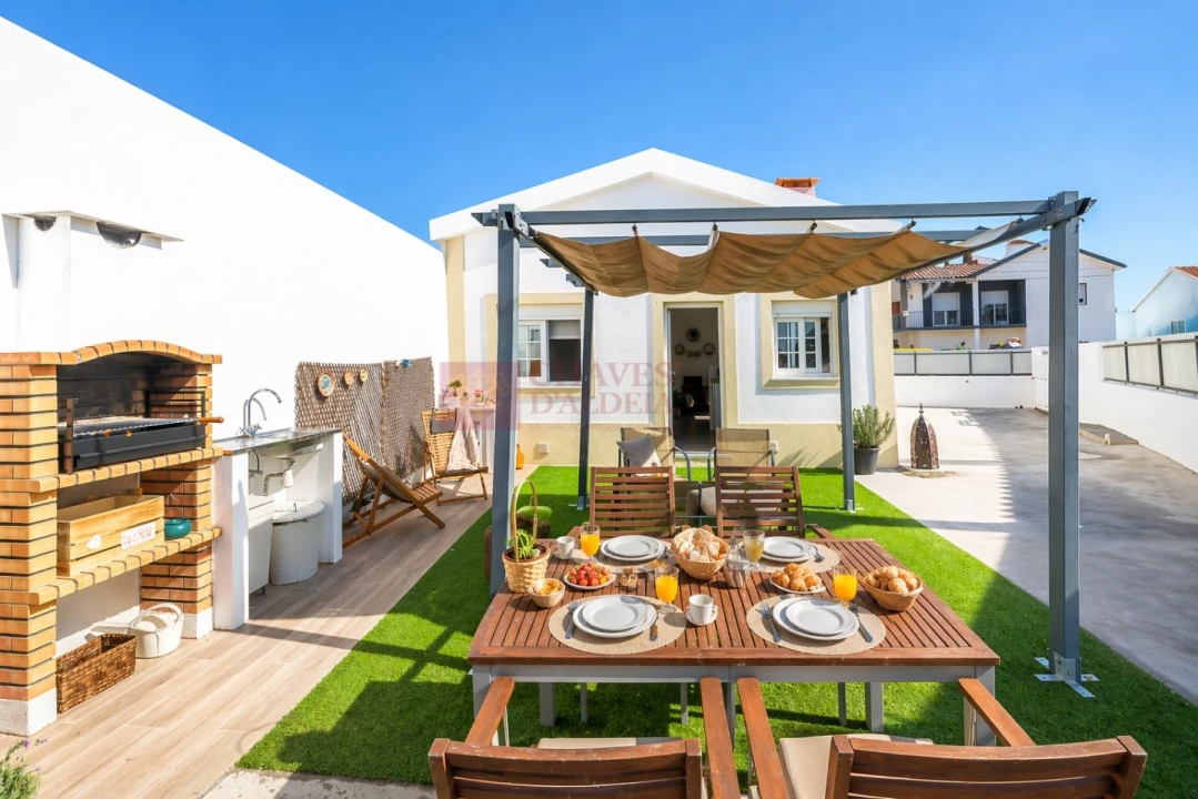 Moradia T2 para Venda em São Pedro da Cadeira Foto 2