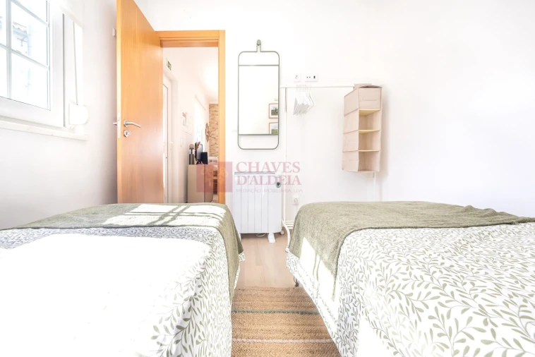 Moradia T2 para Venda em São Pedro da Cadeira Foto 9