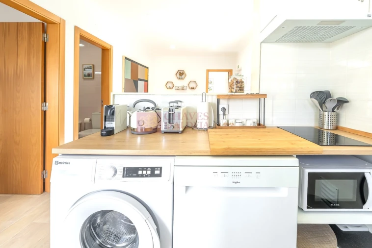 Moradia T2 para Venda em São Pedro da Cadeira Foto 14