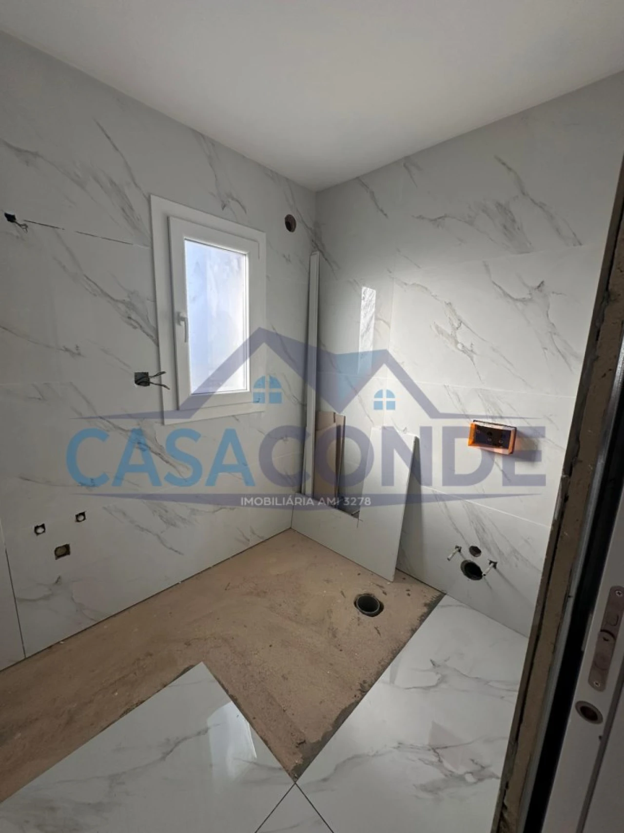 Moradia T4 para Venda em Quinta do Anjo Foto 4