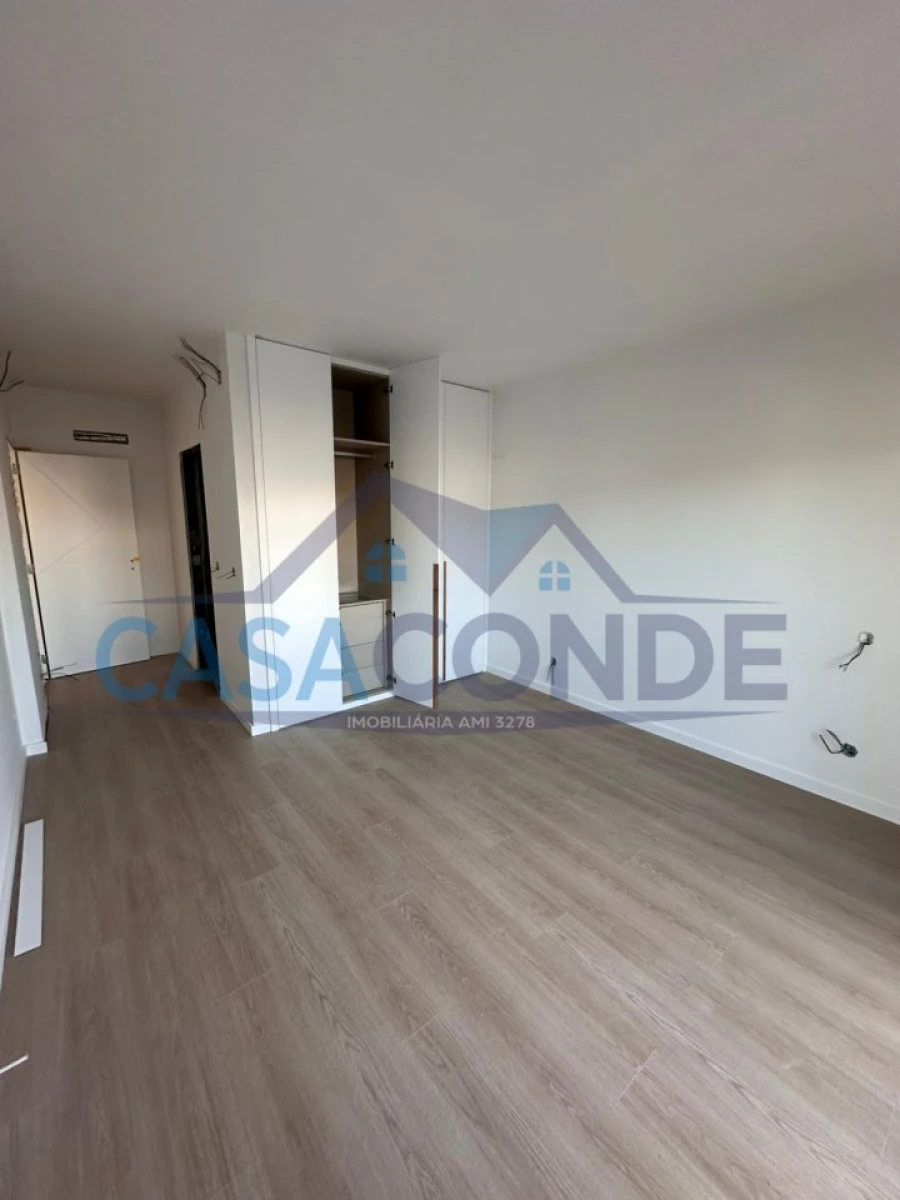 Moradia T4 para Venda em Quinta do Anjo Foto 6