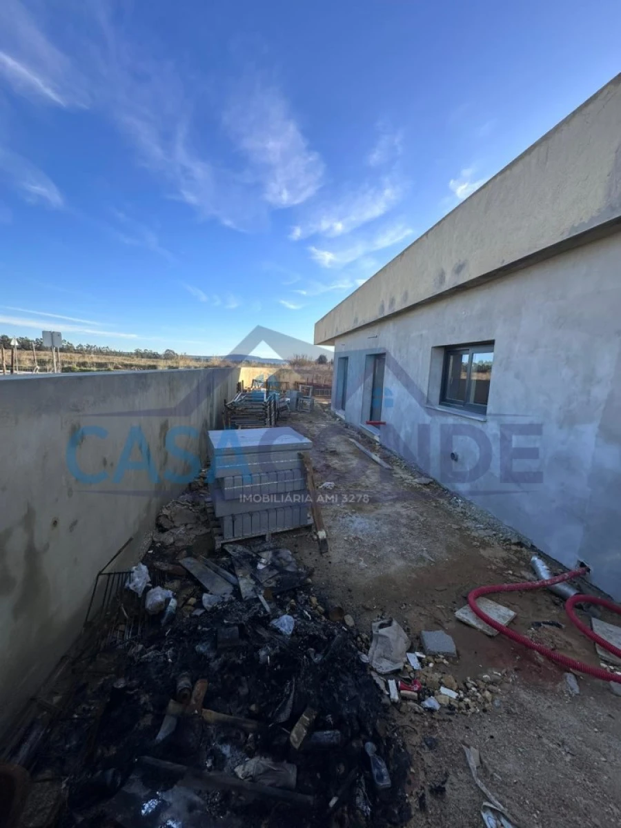 Moradia T4 para Venda em Quinta do Anjo Foto 10