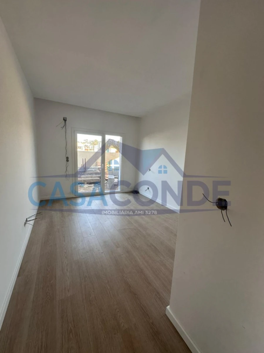 Moradia T4 para Venda em Quinta do Anjo Foto 12