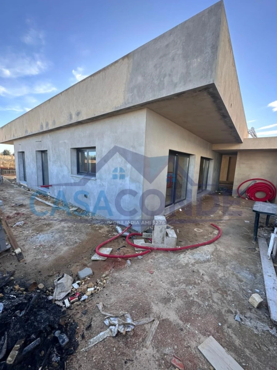 Moradia T4 para Venda em Quinta do Anjo Foto 14