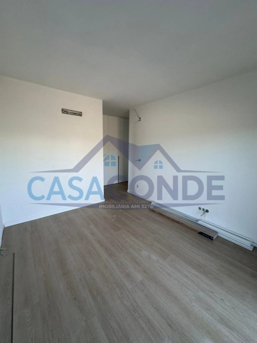 Moradia T4 para Venda em Quinta do Anjo Foto 21