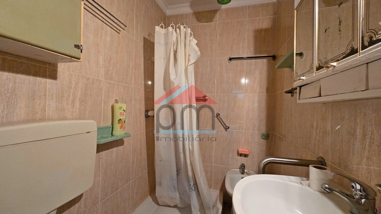 Moradia T5 para Venda em Barbeita Foto 13