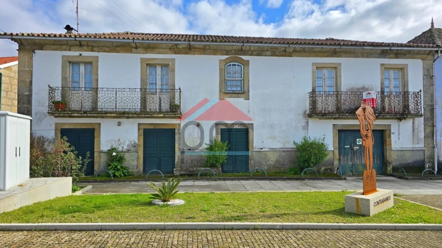 Moradia T5 para Venda em Barbeita