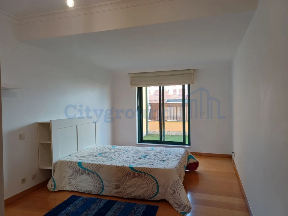 Apartamento T5 para Venda em Marrazes e Barosa Foto 17