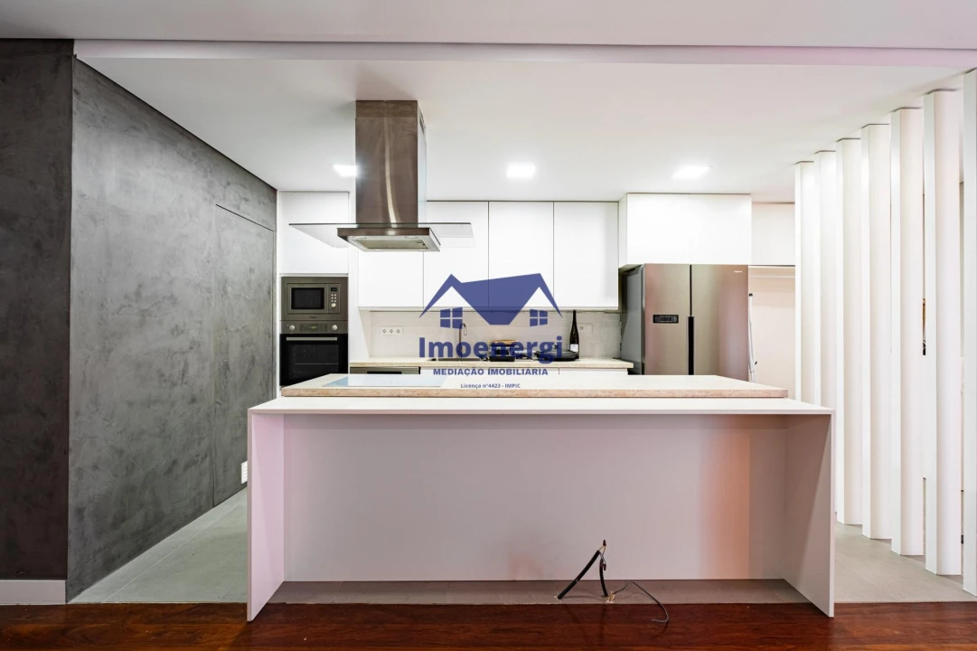 Apartamento T4 para Venda em Mindelo Foto 15