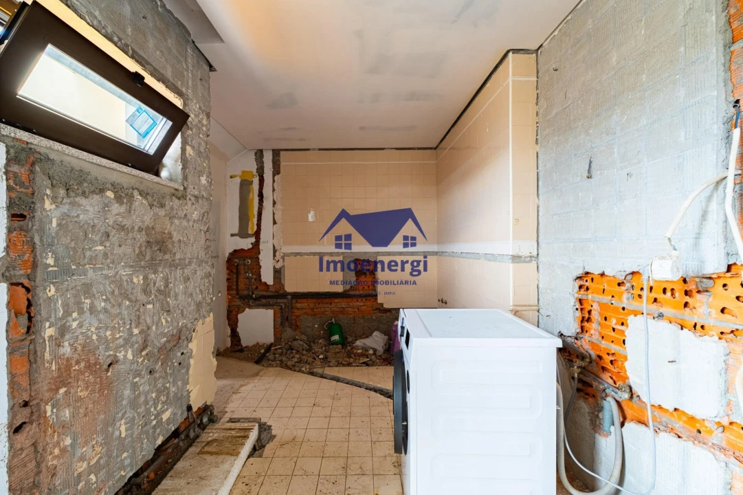 Apartamento T4 para Venda em Mindelo Foto 18