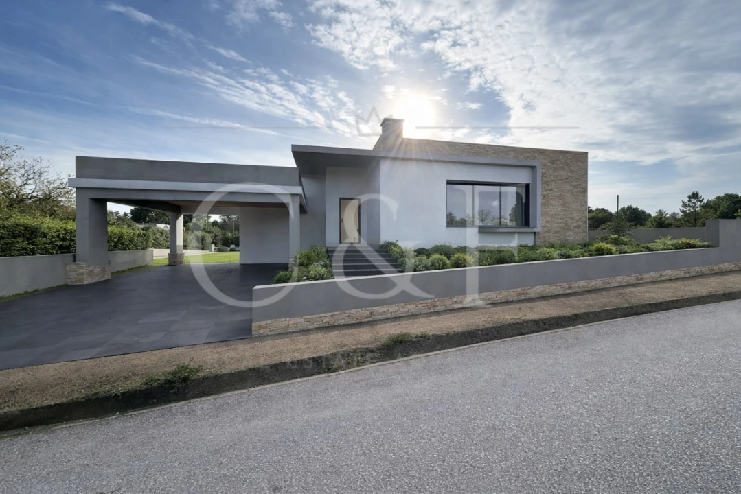 Moradia T3 para Venda em Coruche, Fajarda e Erra Foto 1