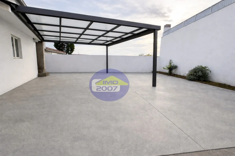 Moradia T2 para Venda em Nogueira da Regedoura Foto 5