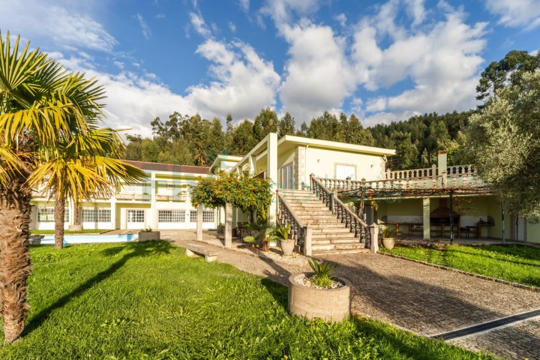 Moradia T6 para Venda em Caldas de Vizela (São Miguel e São João) Foto 8