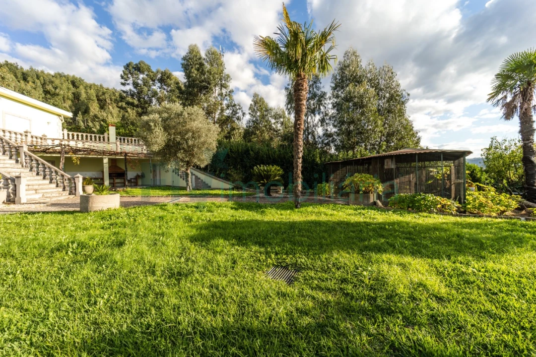 Moradia T6 para Venda em Caldas de Vizela (São Miguel e São João) Foto 9