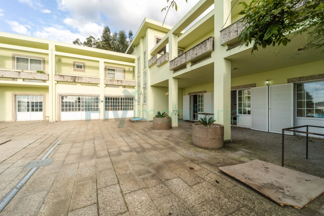 Moradia T6 para Venda em Caldas de Vizela (São Miguel e São João) Foto 14