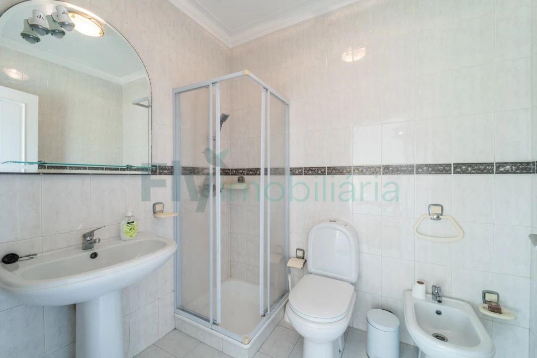 Moradia T6 para Venda em Caldas de Vizela (São Miguel e São João) Foto 30