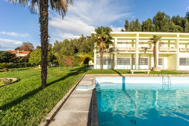 Moradia T6 para Venda em Caldas de Vizela (São Miguel e São João) Foto 3