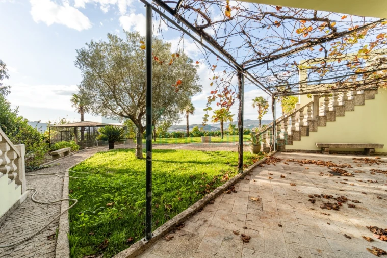 Moradia T6 para Venda em Caldas de Vizela (São Miguel e São João) Foto 13