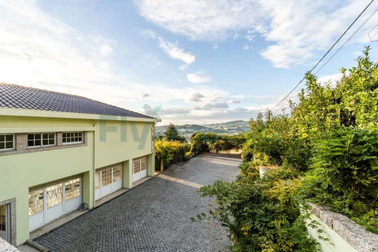 Moradia T6 para Venda em Caldas de Vizela (São Miguel e São João) Foto 72