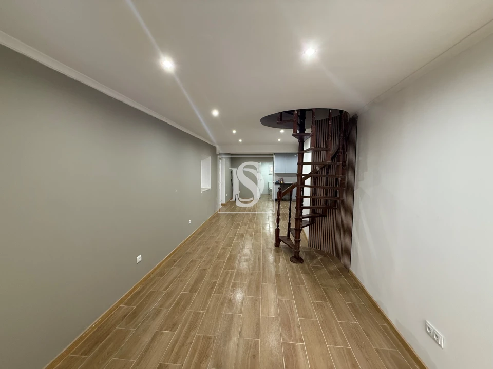 Moradia T2 para Venda em Minde Foto 2