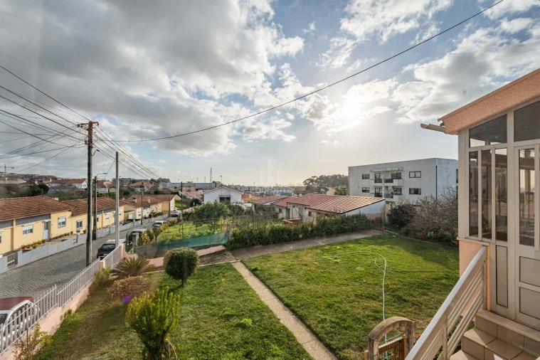 Moradia T3 para Venda em Arcozelo Foto 30