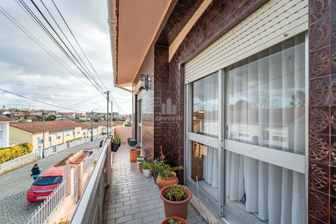 Moradia T3 para Venda em Arcozelo Foto 14