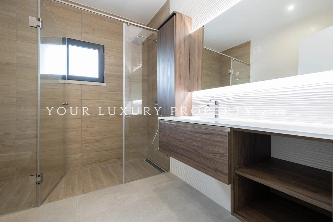 Moradia T4 para Venda em Almancil Foto 13