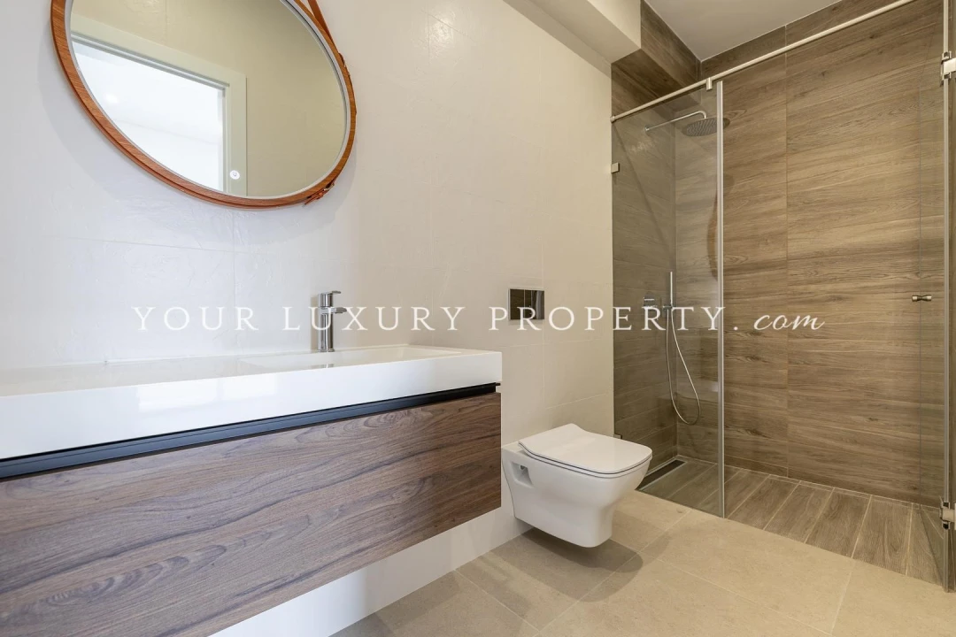 Moradia T4 para Venda em Almancil Foto 11