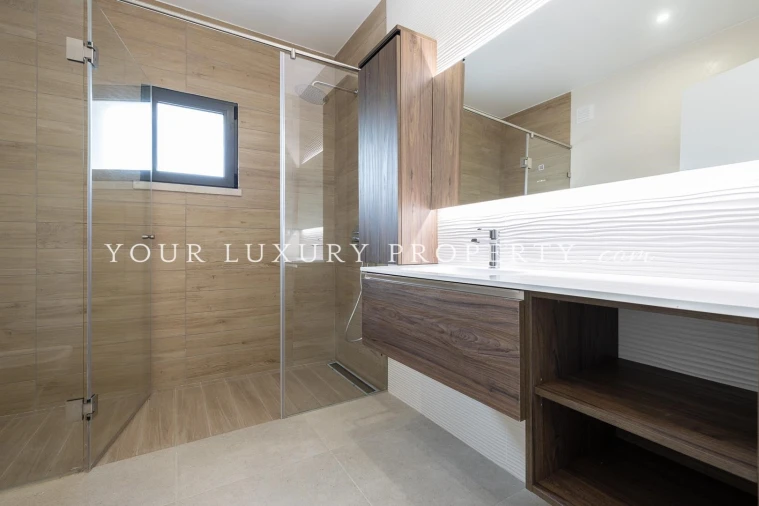 Moradia T4 para Venda em Almancil Foto 13