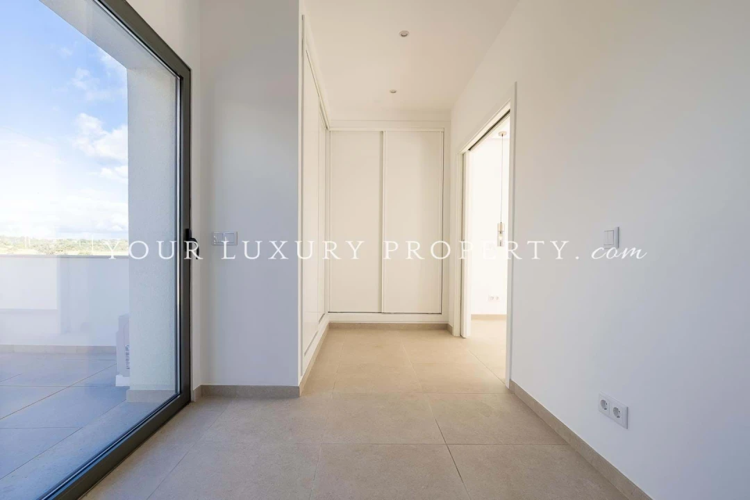 Moradia T4 para Venda em Almancil Foto 16