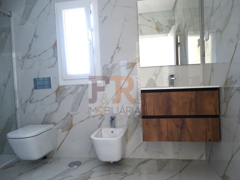 Moradia T3 para Venda em Fernao Ferro Foto 5