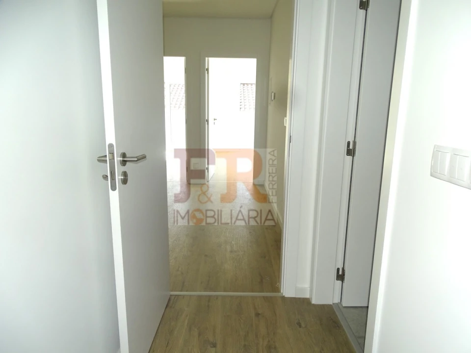 Moradia T3 para Venda em Fernao Ferro Foto 9