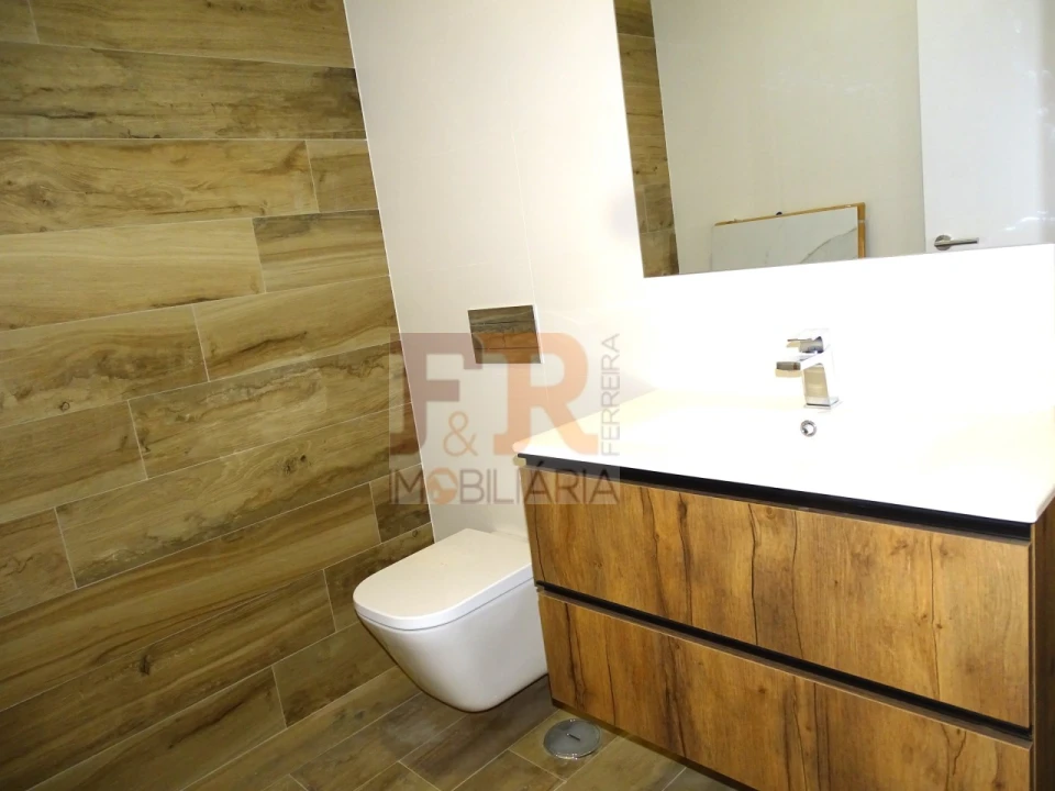 Moradia T3 para Venda em Fernao Ferro Foto 19