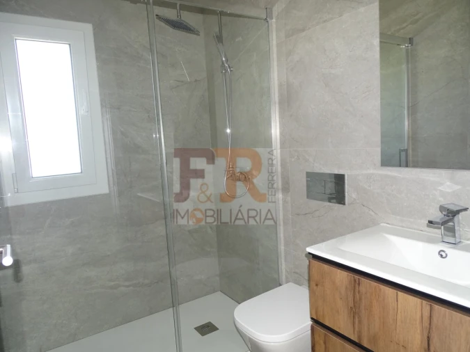 Moradia T3 para Venda em Fernao Ferro Foto 11